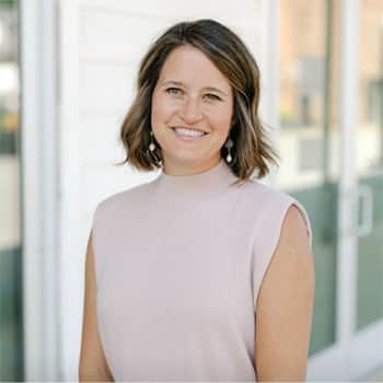 Kristen Cooper Headshot