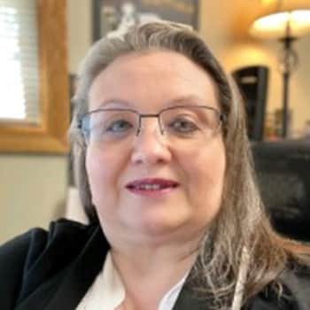 Marie Dillon-Griffith Headshot